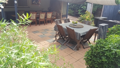 Outdoor Eating Area